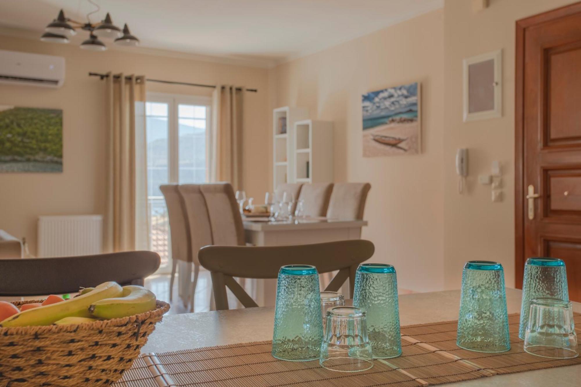 Dina Apartments Argostoli Екстер'єр фото